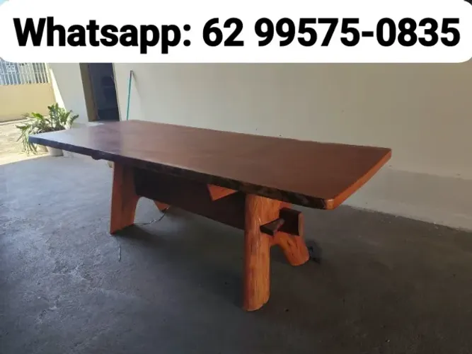 Mesa de jantar grande - Peroba Rosa