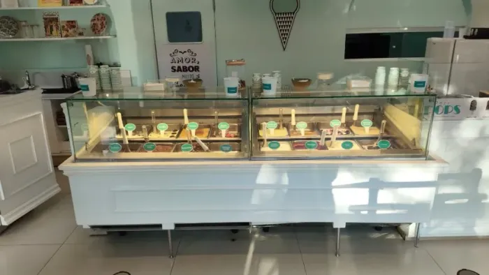 Vitrine Gelato 8 Cubas 2024