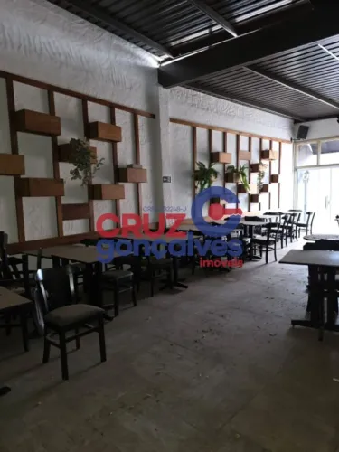 Ponto Comercial à Venda e Locação no Centro de Rio Claro