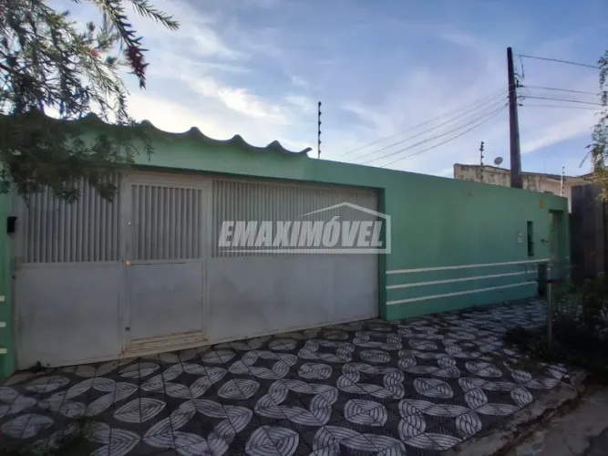 Casa com 3 suítes no Jardim Simus - Comercial e Residencial