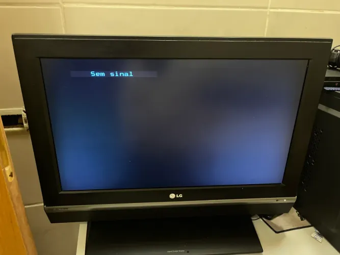 TV LG USADA (PRA SAIR RÁPIDO)