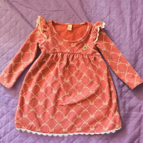Lote vestido em perfeito estado de conservação