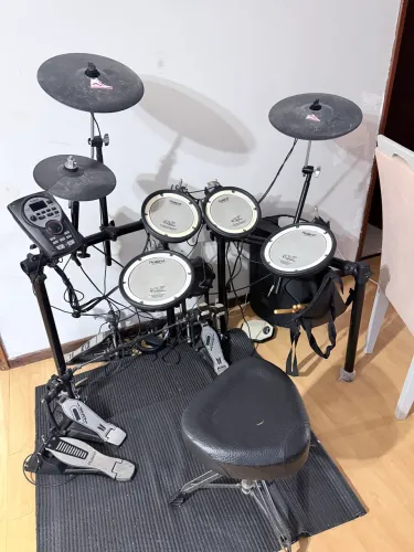 Bateria elétrica Roland TD 11