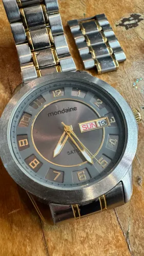 Relógio MONDAINE Masculino Original - Aço Inox