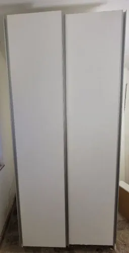 Guarda-roupas planejado, duas portas e seis gavetas