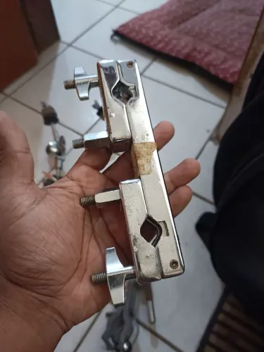2 clamps + 2 extensores + 1 clamp avulso