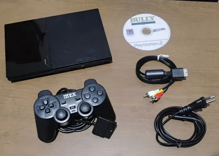 ? PLAYSTATION 2 SLIM DESBLOQ. - R$350