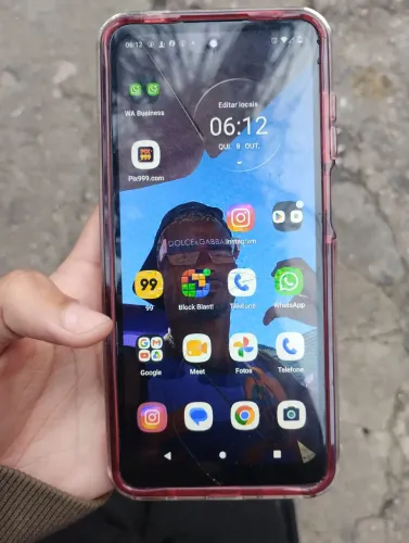 Vendo celular Motivos : Precisando do dinheiro com urgência
