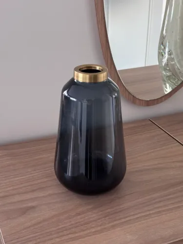 Vaso Decorativo Azul com Detalhes Dourados