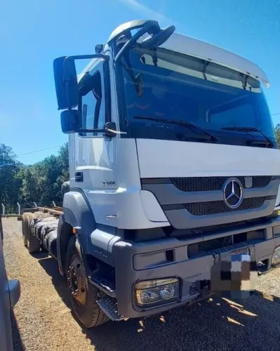 Mercedes Benz 3344 plataforma canavieiro