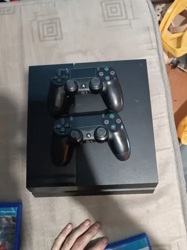 Playstation 4 Fat