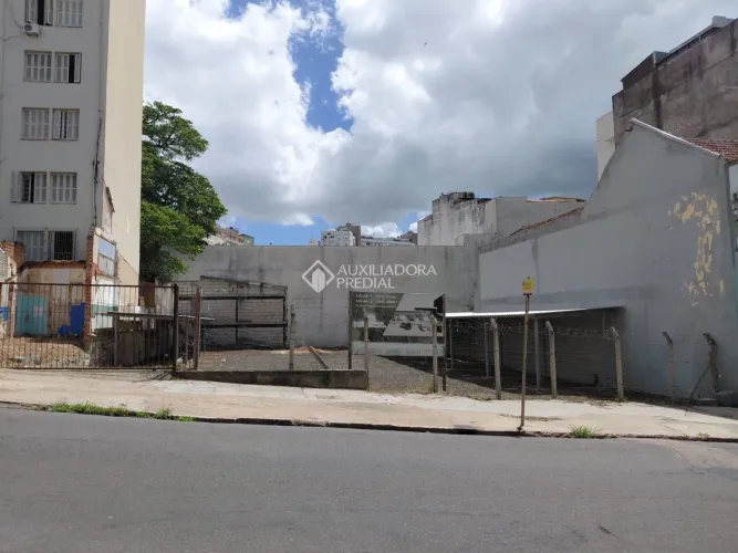 Terreno no bairro Bom Fim