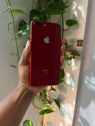 iPhone 8 Plus