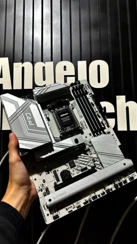 X870 PRO RS ASRocK (LACRADA)