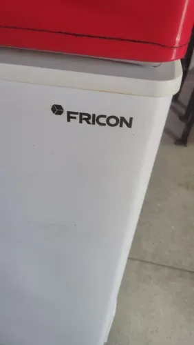 Vendo freezer horizontal em perfeito estado ZAP (. *06)
