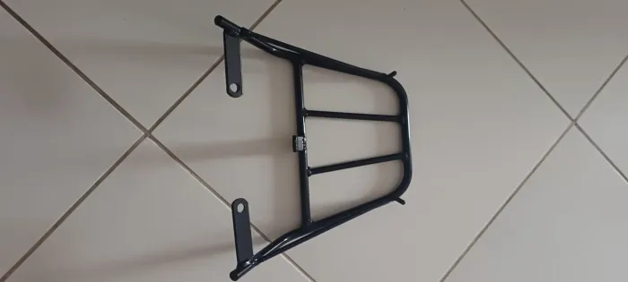 Suporte para Baú Moto Yamaha sem uso (ainda embalado)