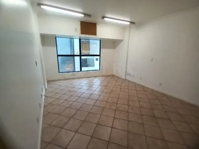 Sala comercial para locação no Centro - Florianópolis