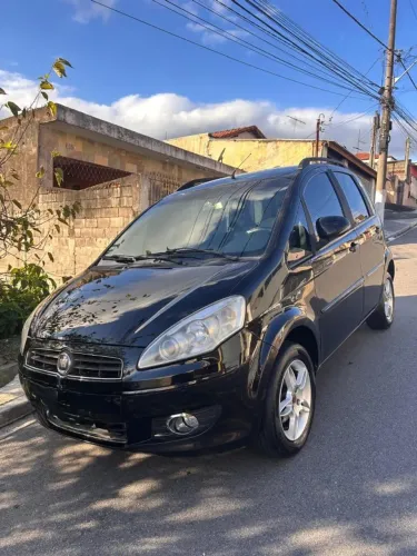 Fiat Idea Attractive 1.4 Fire Flex 8V 5P 2011