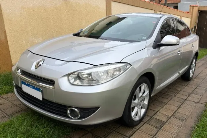 Renault Fluence Sedan Privilège 2.0 16V Flex AUT 2012