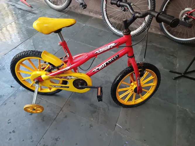 Oportunidade!!!!! Bicicleta aro 16 colli