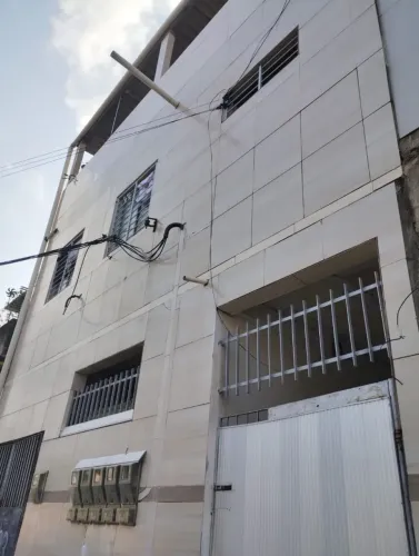 Casa pequena kitnet 600 reais