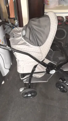 Vendo Carrinho de Bebê Burigotto