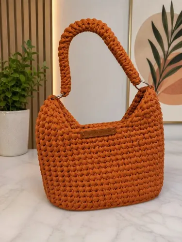 Bolsa em crochê ?