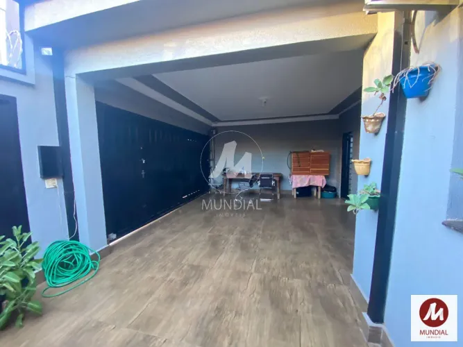 Casa à venda com 3 dormitórios no bairro JD IRAJA