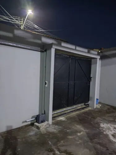 Portão de metalon