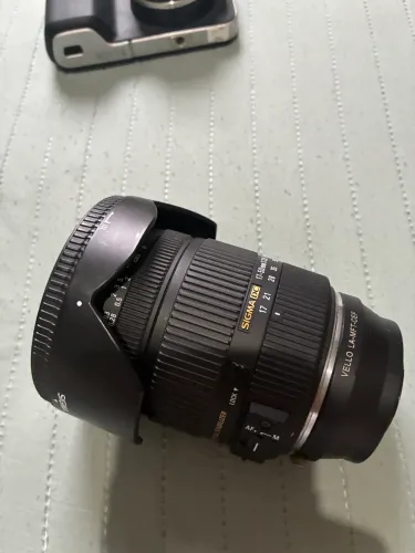 Vendo câmera Blackmagic Cinema Pocket 1ª Geração + Lente Sigma 17-50mm f2.8 mount canon