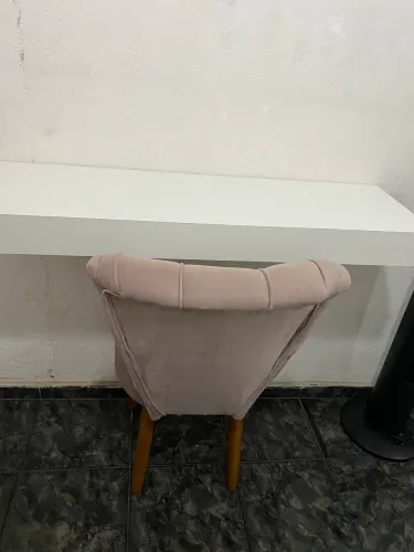Mesa Suspensa + Poltrona