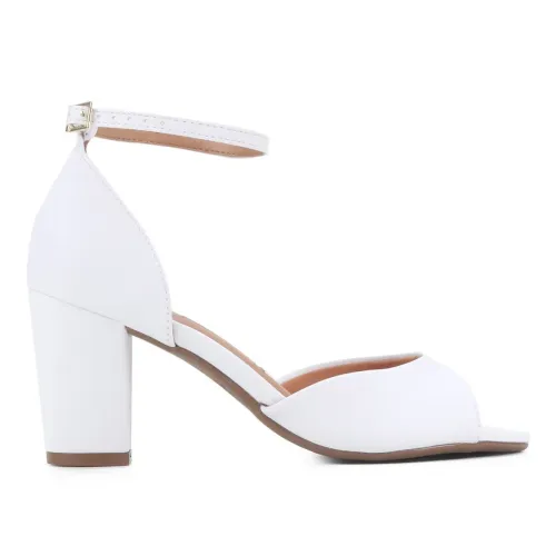 Sapato branco, tamanho 36