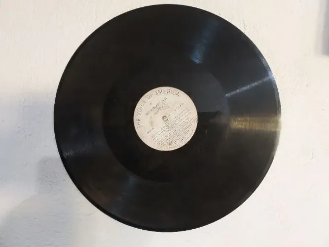 Disco Vinil gigante The voice of América -A Voz das Américas -vintage, decoração, alpendre