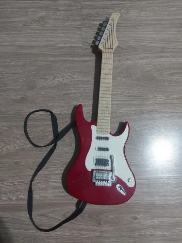 Guitarra de brinquedo