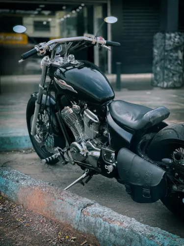 Honda Shadow 600 CC BOOBER
