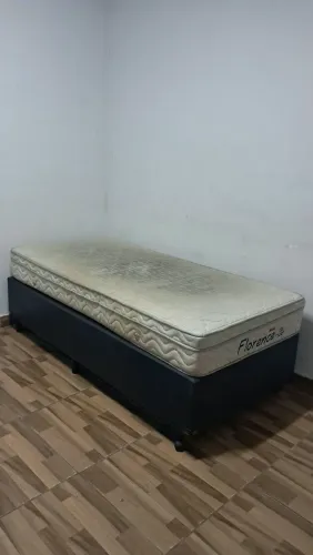 Cama box solteiro em bom estado ((Entrego))