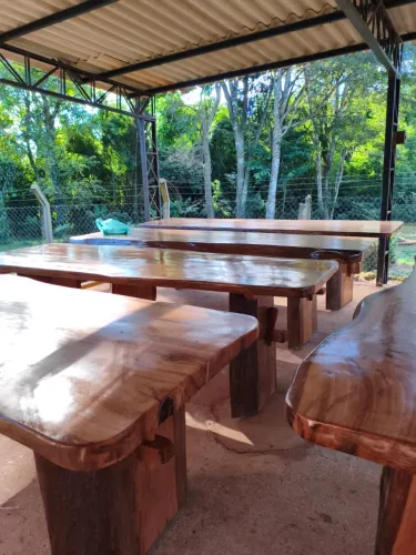 Mesa Rústica de Madeira de Lei Citriodora - 3,5 m x 0,90 m
