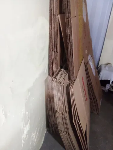 Vendo caixas de papelão grande preço 3 reais cada caixa