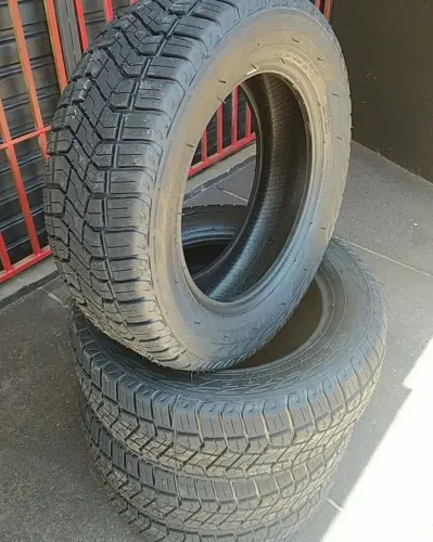 Pneus Aro 15 - 205/70 com garantia e selo do Inmetro