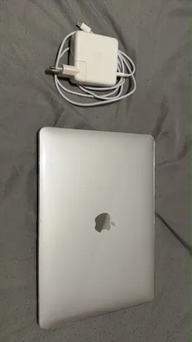 MacBook
