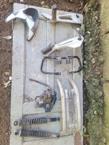 Vendo acessórios de moto cg 150 