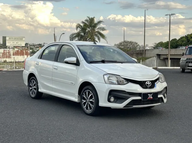 Toyota Etios Platinum 1.5 Flex 16V 4P Aut. 2018