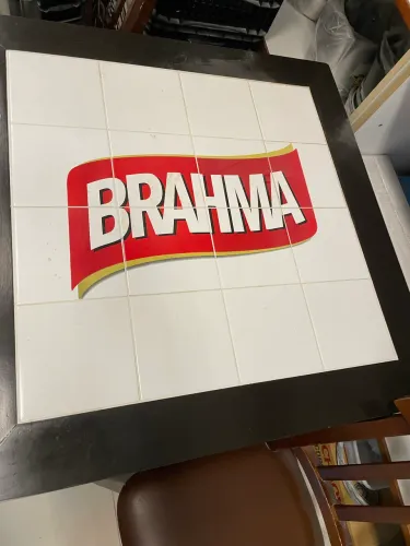 Mesa de madeira nova sem uso 80 X 80
