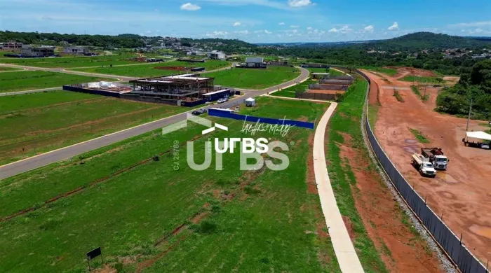 LOTE PLATEAU DOR - 1.481,01m2 - o Maior lote do condomínio
