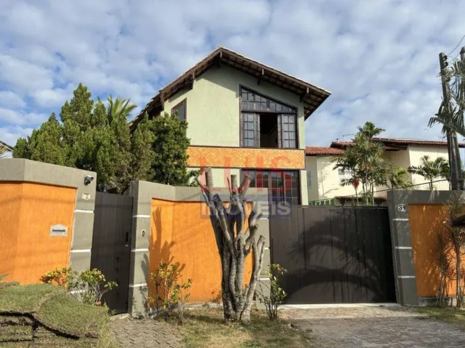 Casa com 4 dormitórios para alugar, 240 m² por R$ 12.740,68/mês - Camboinhas - Niterói/RJ