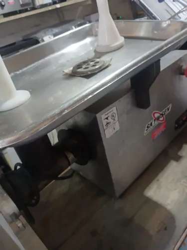Moedor de carne comercial