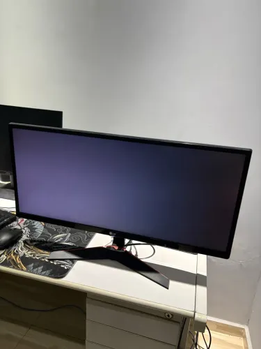 [VENDO OU TROCO] Monitor LG 29" UltraWide Full HD IPS 75Hz (29UM69G-B)