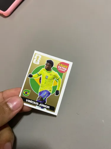 Figurinha da copa Vinicius Júnior dourado 