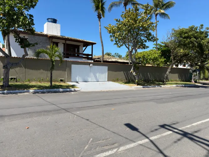 Casa para Alugar na Alameda da Praia em Vilas do Atlântico. Totalmente Reformada