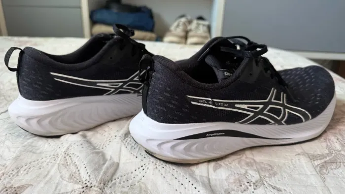 Tênis Asics n.41 preto